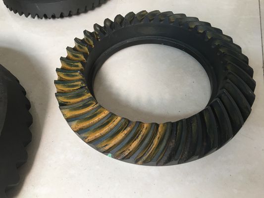 NISSAN Spiral Bevel Gear Thái Wheel Pinion Đường kính lớn 20CrMnTiH Chất liệu